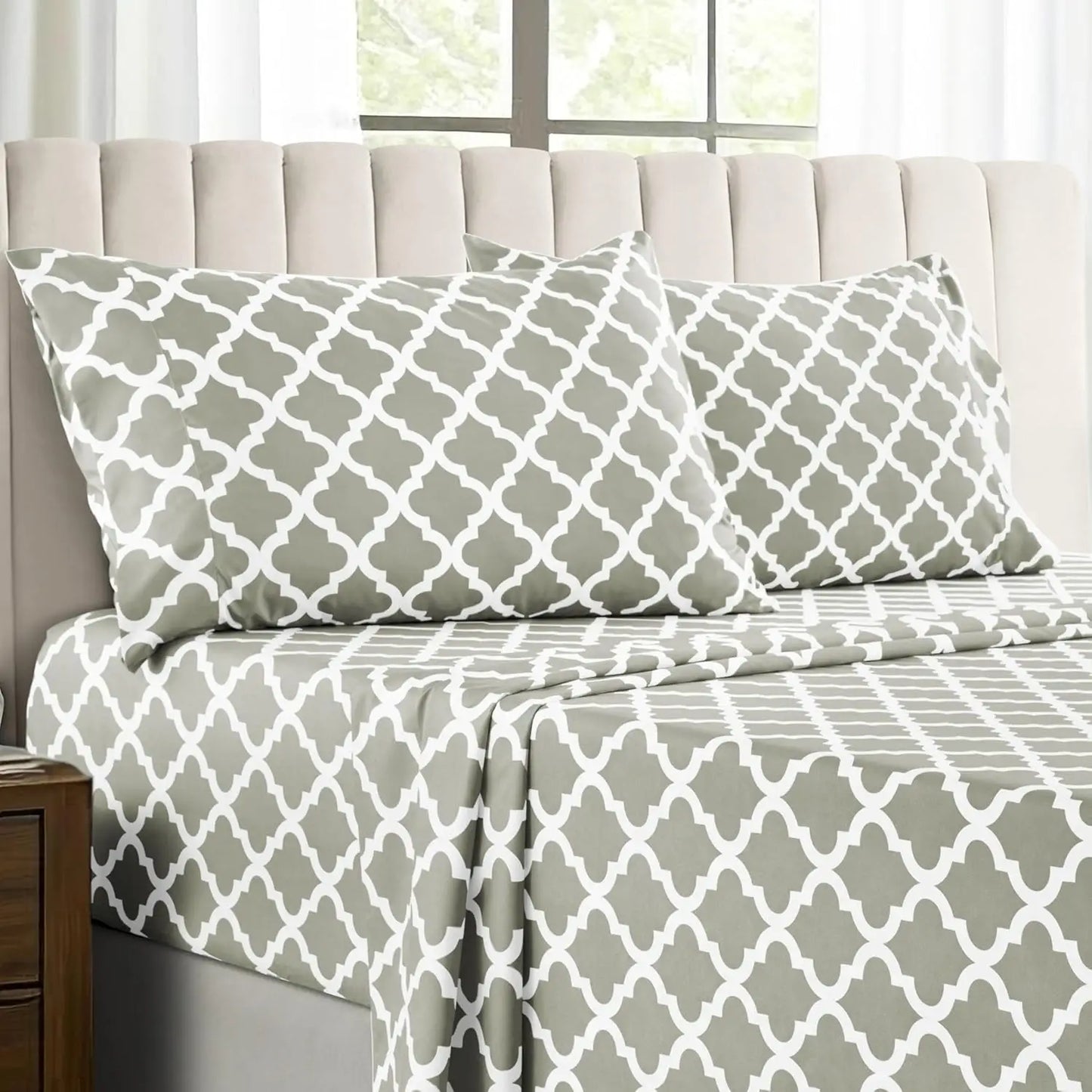 Lux Décor 4Pc Quatrefoil Sheet Set – Soft Microfiber, Wrinkle-Free, Luxurious Printed Bed Sheets
