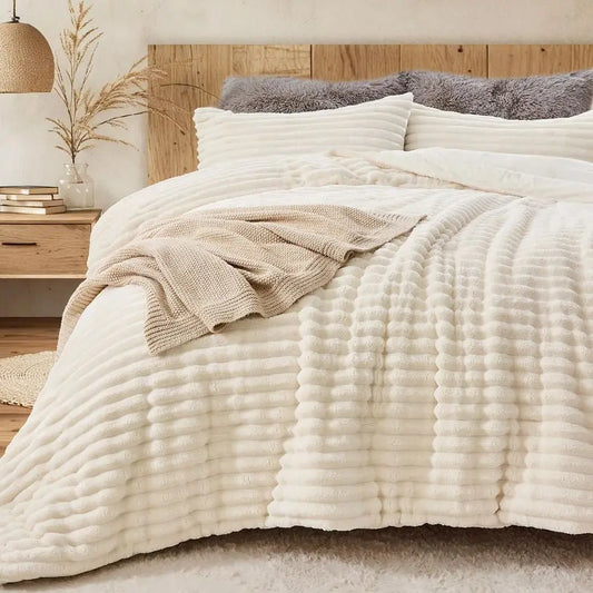Fluffy Comforter Set Queen 3 Pieces Super Soft amp Fuzzy Cream White Comforter Set for Winter Warm Fleece Bedding