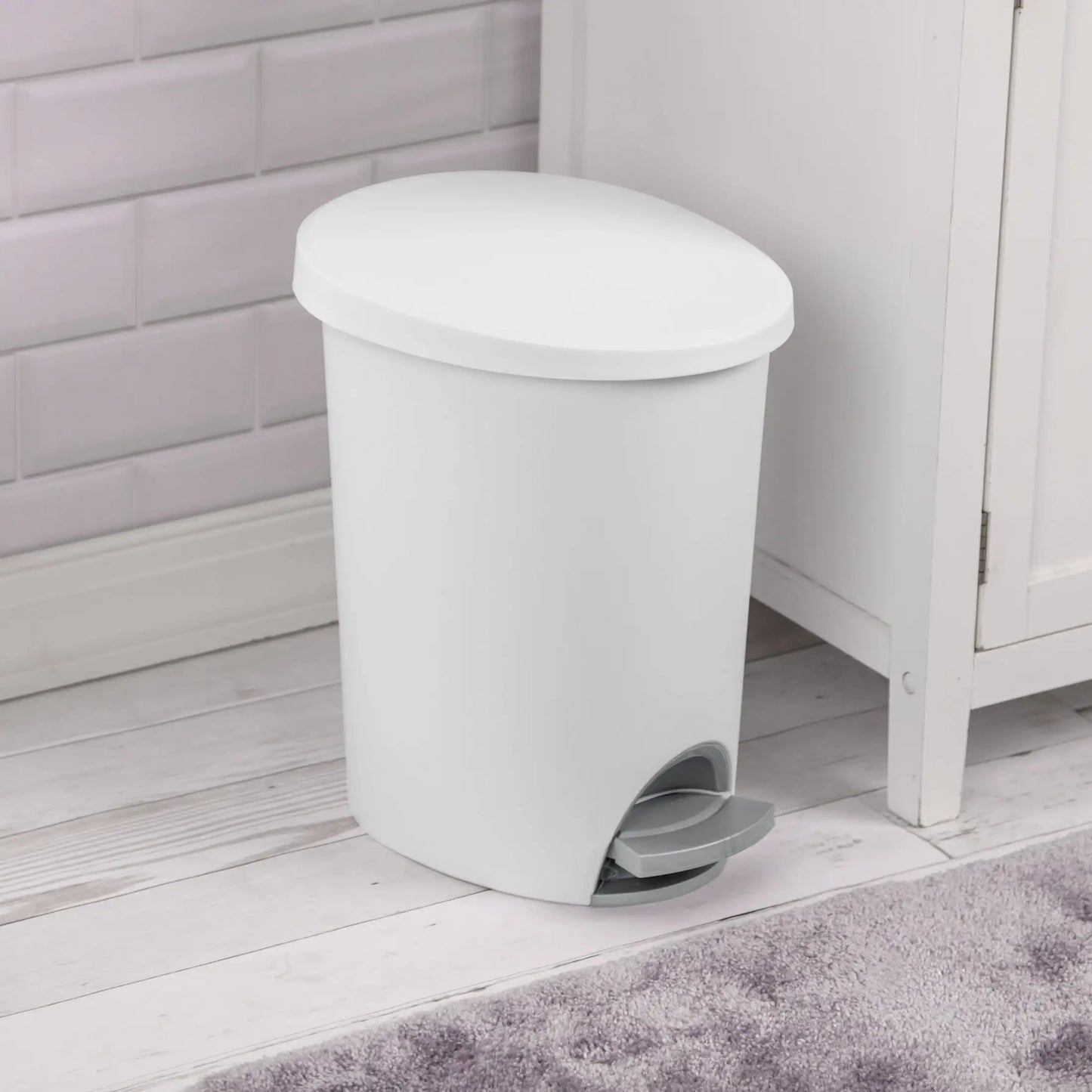 Small Bathroom Trash Can, 2.6 Gallon Plastic Garbage Bucket Bin with Step Lid, White