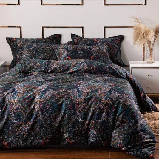Rustic Paisley Pattern King Size Duvet Cover Set in Black with Floral Elements, Crafted from 100% Brushed Cotton for Comfort